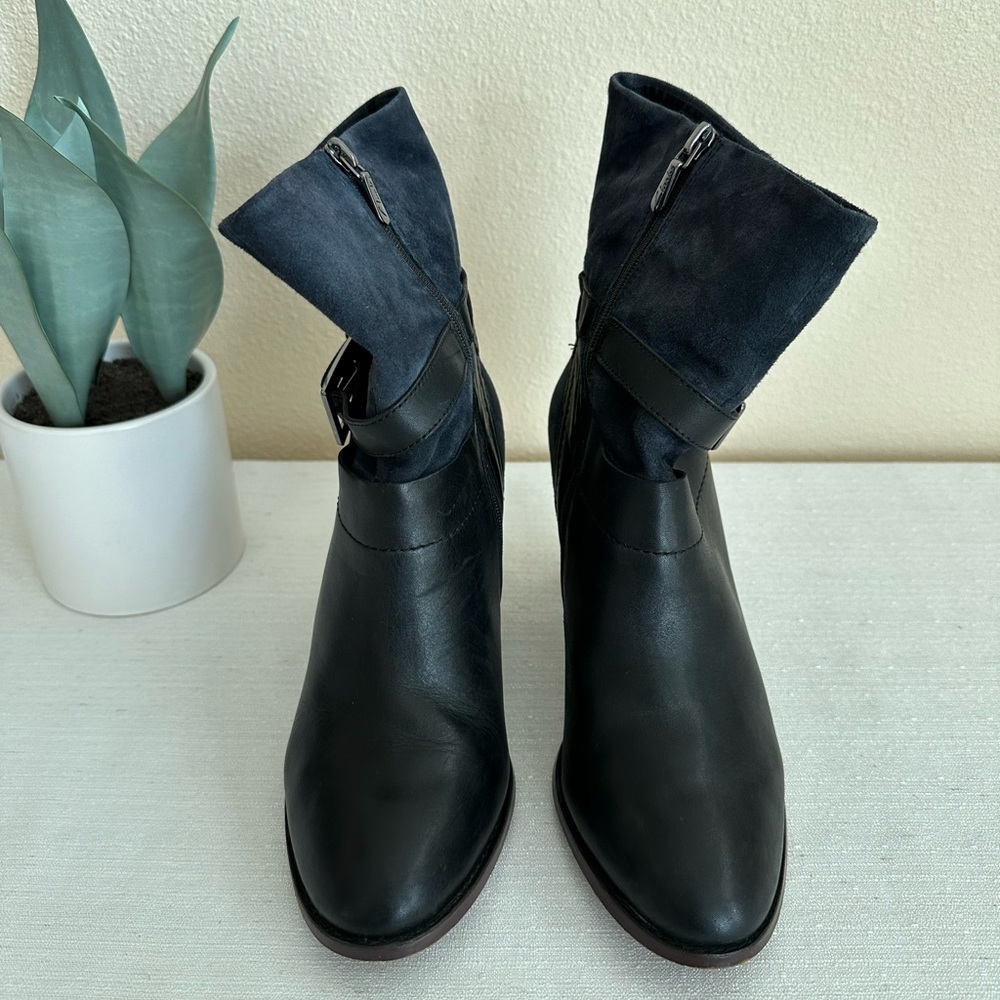 Clarks Kacia Garnet Navy Blue Suede/Leather Mid Height Heeled Boots Women’s 9M - Picture 2 of 11